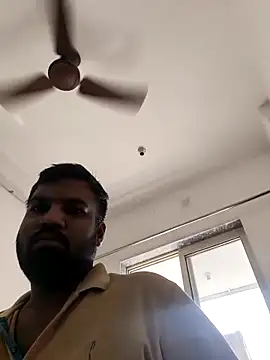 vinay smalldick online show from May 3, 2026, 4:50 am