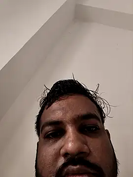 vinay smalldick online show from April 26, 2026, 2:42 am