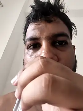Snapshot of vinay_smalldick chatting on July 16, 2026, 3:47 am vinay smalldick online show from July 16, 2026, 3:47 am