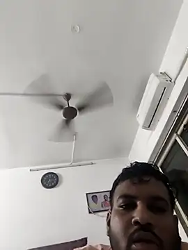 vinay smalldick online show from April 20, 2026, 1:45 pm