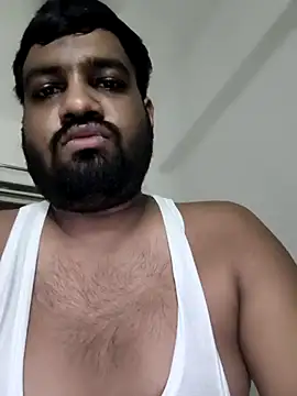 Snapshot of vinay_smalldick chatting on August 3, 2026, 3:51 pm vinay smalldick online show from August 3, 2026, 3:51 pm
