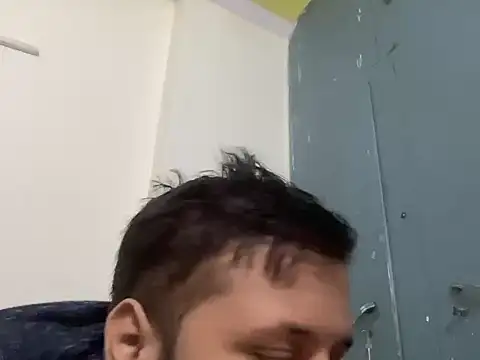 Snapshot of chiikuloveu chatting on December 14, 2025, 5:24 am chiikuloveu online show from December 14, 2025, 5:24 am