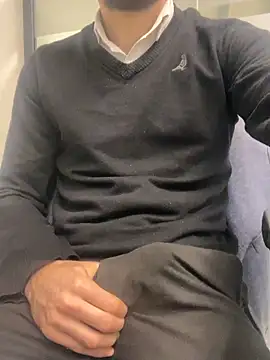 speddy34 online show from December 15, 2025, 6:52 am