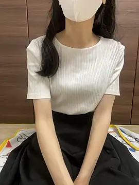 Snapshot of yayoi_jp chatting on June 12, 2026, 3:21 pm yayoi jp online show from June 12, 2026, 3:21 pm