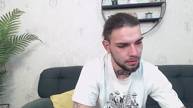 Snapshot of DanyelCarter chatting on November 12, 2025, 7:29 pm DanyelCarter online show from November 12, 2025, 7:29 pm