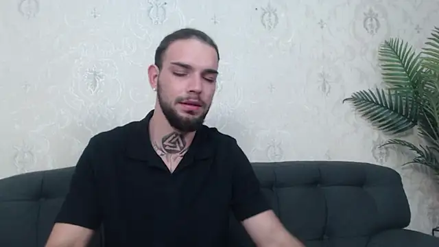 Snapshot of DanyelCarter chatting on October 6, 2025, 6:19 pm DanyelCarter online show from October 6, 2025, 6:19 pm