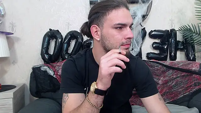 Snapshot of DanyelCarter chatting on October 20, 2025, 6:30 pm DanyelCarter online show from October 20, 2025, 6:30 pm