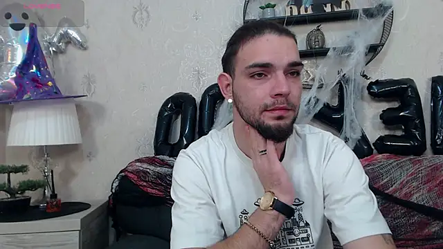 Snapshot of DanyelCarter chatting on October 22, 2025, 6:40 pm DanyelCarter online show from October 22, 2025, 6:40 pm