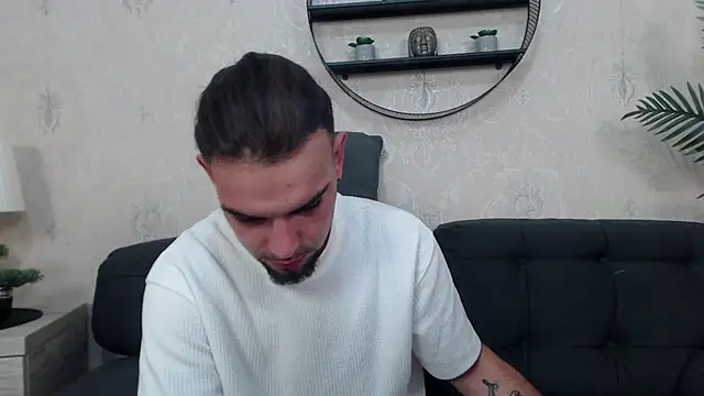 Snapshot of DanyelCarter chatting on October 13, 2025, 6:42 pm DanyelCarter online show from October 13, 2025, 6:42 pm