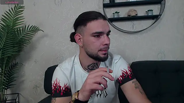 Snapshot of DanyelCarter chatting on November 3, 2025, 8:12 pm DanyelCarter online show from November 3, 2025, 8:12 pm