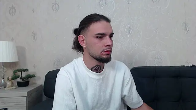 Snapshot of DanyelCarter chatting on October 12, 2025, 6:31 pm DanyelCarter online show from October 12, 2025, 6:31 pm