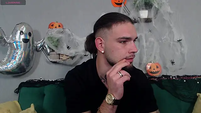 Snapshot of DanyelCarter chatting on November 1, 2025, 9:30 pm DanyelCarter online show from November 1, 2025, 9:30 pm