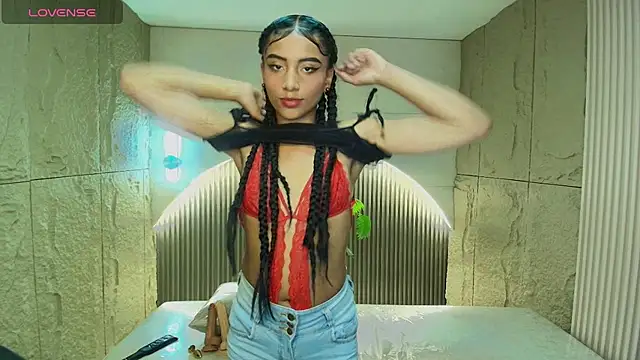 Snapshot of katty_berry_r chatting on September 23, 2025, 7:43 pm katty berry r online show from September 23, 2025, 7:43 pm