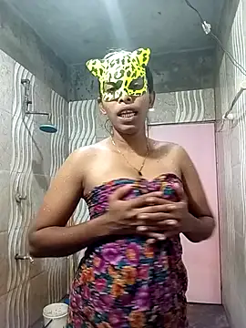 Snapshot of Shani_Izu chatting on May 3, 2026, 6:18 am Shani Izu online show from May 3, 2026, 6:18 am