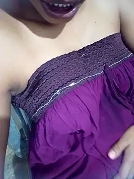 Snapshot of Shani_Izu chatting on May 16, 2026, 11:42 am Shani Izu online show from May 16, 2026, 11:42 am