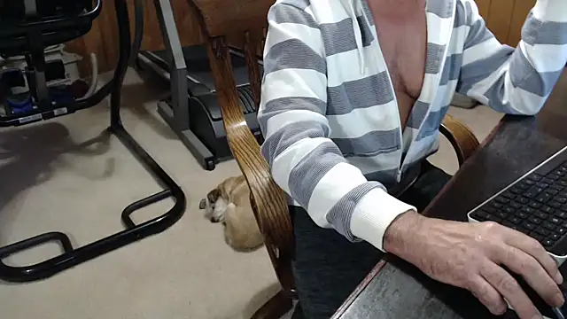 billy471 online show from November 26, 2025, 5:24 pm