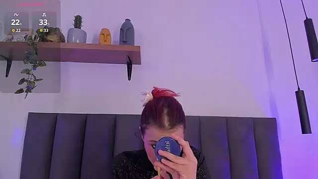 Snapshot of Cristalfoxy_ chatting on July 15, 2026, 9:55 pm Cristalfoxy online show from July 15, 2026, 9:55 pm