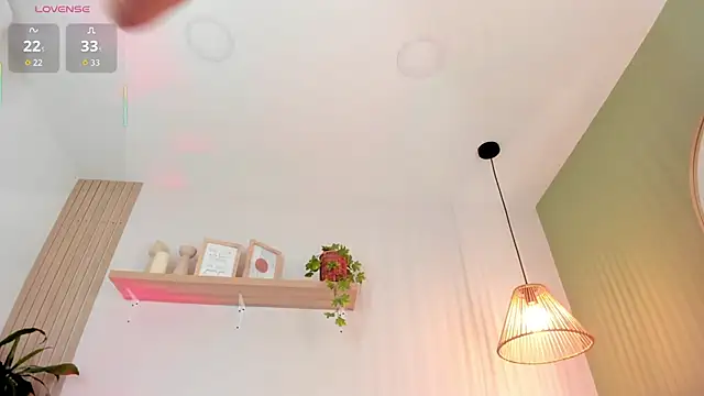 Snapshot of Cristalfoxy_ chatting on November 7, 2025, 8:02 pm Cristalfoxy online show from November 7, 2025, 8:02 pm