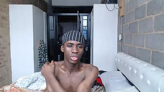 Snapshot of Vince_Favent chatting on September 28, 2025, 10:33 am Vince Favent online show from September 28, 2025, 10:33 am