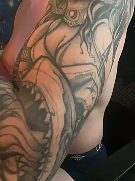 fronkie9384 online show from December 1, 2025, 10:16 am