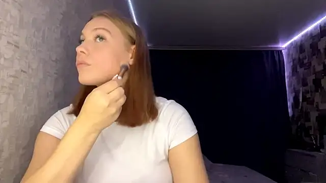 SwiiSweet online show from October 22, 2025, 4:17 pm