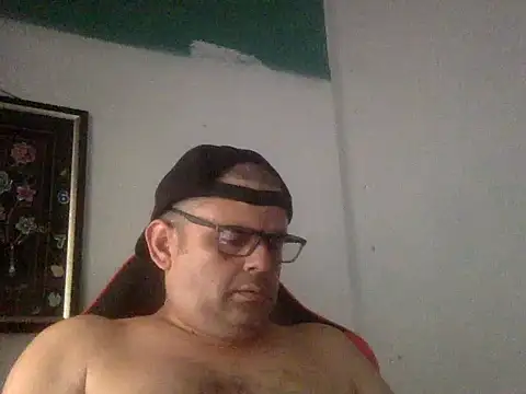 Katracho6969 online show from May 2, 2026, 6:35 pm