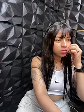 Snapshot of lil_charme chatting on September 14, 2025, 2:06 pm lil charme online show from September 14, 2025, 2:06 pm