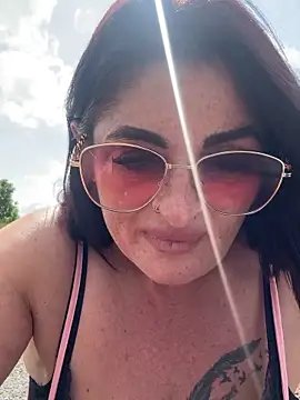 IrishmilfAnna online show from April 25, 2026, 1:41 pm