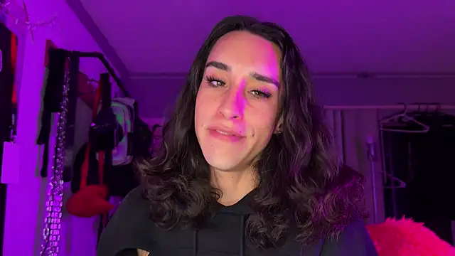 xoFrankie online show from November 4, 2025, 2:15 am