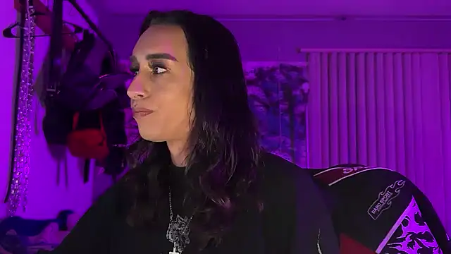 Snapshot of xoFrankie chatting on February 17, 2026, 3:15 am xoFrankie online show from February 17, 2026, 3:15 am