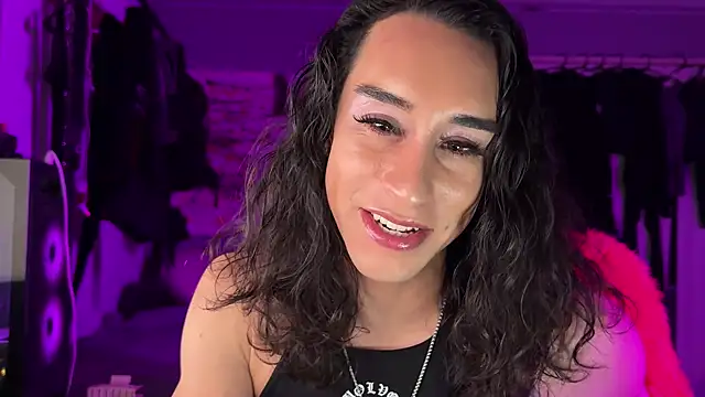 xoFrankie online show from November 27, 2025, 4:02 am