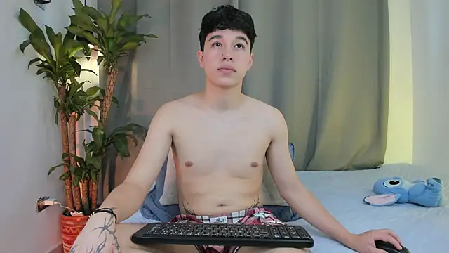 mrhot night online show from May 26, 2026, 12:25 pm