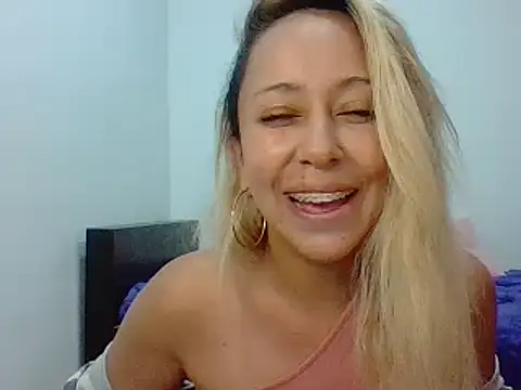 Snapshot of leah_susman chatting on September 12, 2025, 2:34 am leah susman online show from September 12, 2025, 2:34 am