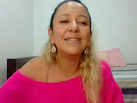 Snapshot of leah_susman chatting on October 15, 2025, 1:48 am leah susman online show from October 15, 2025, 1:48 am