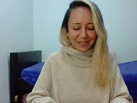 Snapshot of leah_susman chatting on September 26, 2025, 1:56 am leah susman online show from September 26, 2025, 1:56 am