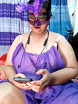 Tanisha-Chy online show from May 7, 2026, 6:22 pm