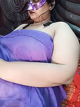 Snapshot of Tanisha-Chy chatting on July 1, 2026, 6:41 pm Tanisha-Chy online show from July 1, 2026, 6:41 pm