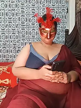 Snapshot of Tanisha-Chy chatting on July 16, 2026, 6:16 pm Tanisha-Chy online show from July 16, 2026, 6:16 pm