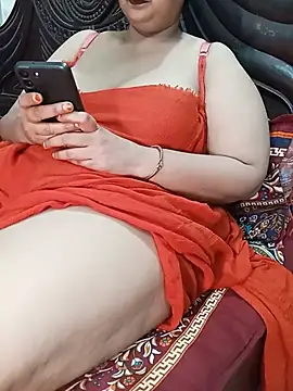 Snapshot of Tanisha-Chy chatting on June 22, 2026, 5:43 pm Tanisha-Chy online show from June 22, 2026, 5:43 pm