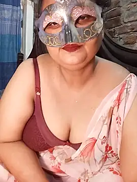 Snapshot of Tanisha-Chy chatting on July 8, 2026, 4:13 am Tanisha-Chy online show from July 8, 2026, 4:13 am