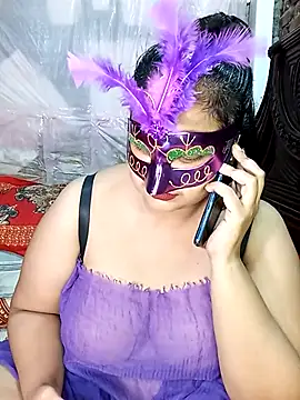 Tanisha-Chy online show from November 6, 2025, 5:50 pm