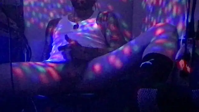 DjPlayer213lbeach online show from October 19, 2025, 10:40 am