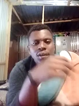 Snapshot of FANTASYROOM23 chatting on April 15, 2026, 10:32 pm FANTASYROOM23 online show from April 15, 2026, 10:32 pm