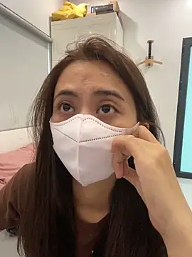 Snapshot of Mochi21 chatting on October 15, 2025, 4:33 am Mochi21 online show from October 15, 2025, 4:33 am