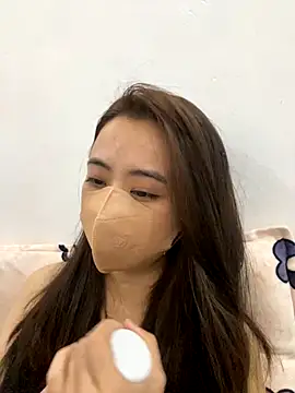 Snapshot of Mochi21 chatting on November 1, 2025, 3:35 am Mochi21 online show from November 1, 2025, 3:35 am