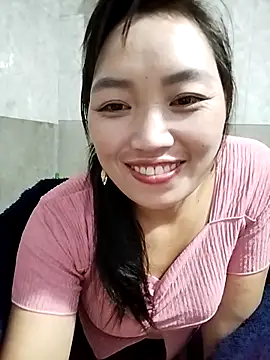 susu-00 online show from November 6, 2025, 1:04 pm