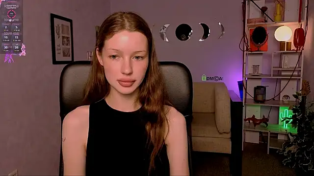 Snapshot of khloebeauty chatting on June 18, 2026, 9:14 am khloebeauty online show from June 18, 2026, 9:14 am