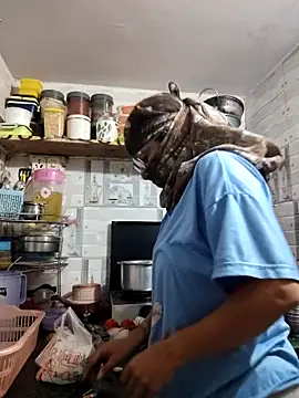 meenu bhabhi547 online show from October 8, 2025, 2:35 am