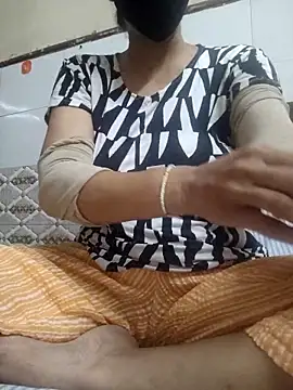 meenu bhabhi547 online show from April 6, 2026, 2:07 am