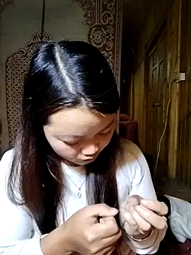 lusy-000 online show from December 14, 2025, 8:20 am